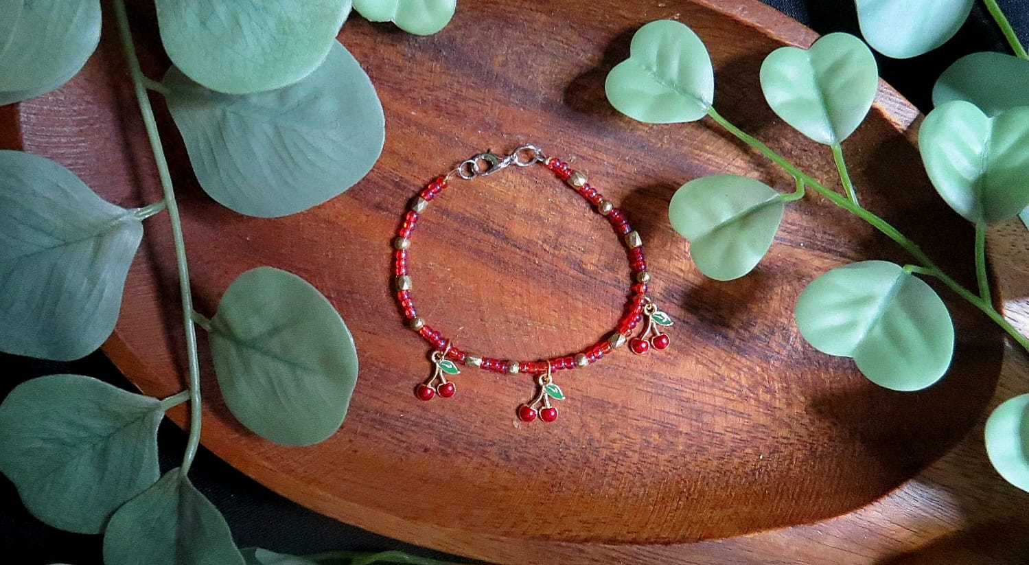 Bracelet cherries